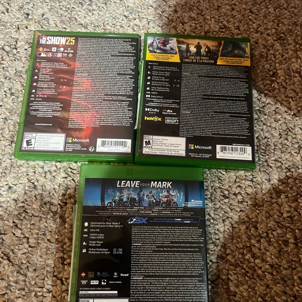 Game Collection - Green Cases - Picture 2 of 2